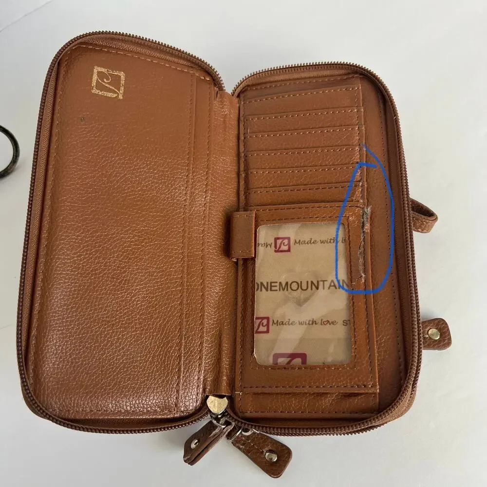Stone Mountain Women's Large‎ Cornwall Red Leather Wristlet Wallet